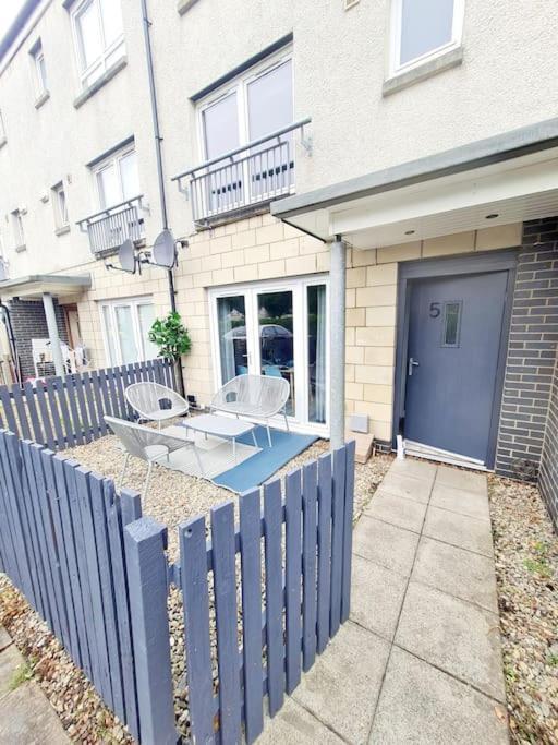 Spacious 5Bed House, Free Parking, No Party ! Γλασκώβη Εξωτερικό φωτογραφία