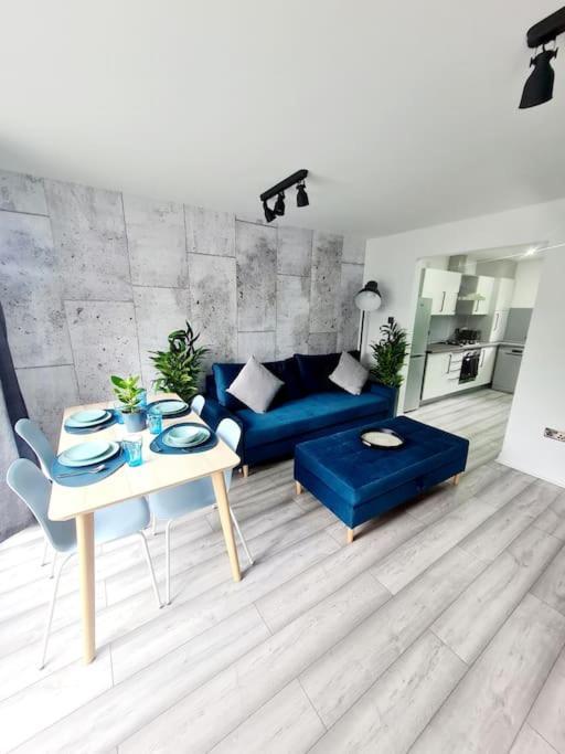 Spacious 5Bed House, Free Parking, No Party ! Γλασκώβη Δωμάτιο φωτογραφία